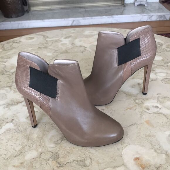 Vince Camuto Leather Hidden Platform Heel Booties - Picture 1 of 10